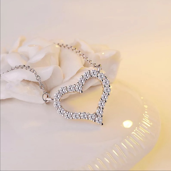 NEW 💎 925 Silver CZ Heart pendant Necklace - Picture 3 of 8